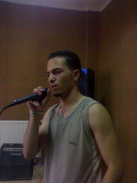 Surprise... je chante lol